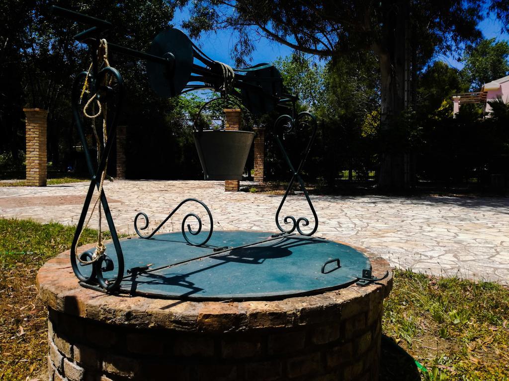 Antonia Beachfront Villa Lefkimmi  Bagian luar foto